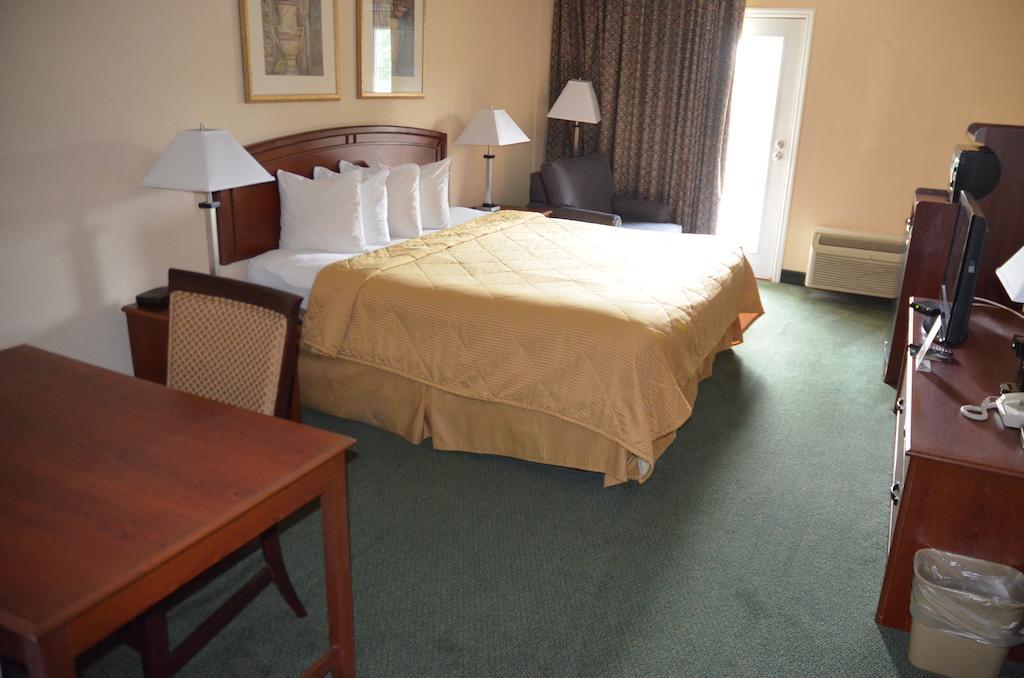Rodeway Inn Чаттануга Номер фото