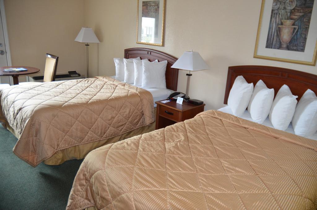 Rodeway Inn Чаттануга Номер фото